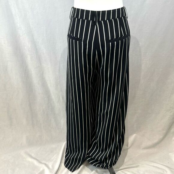 Navy gray and white pinstripe pleated palazzo wide leg trouser pants size large - Picture 6 of 10